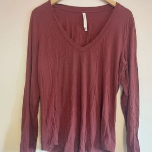 The Group Babaton long sleeve tee